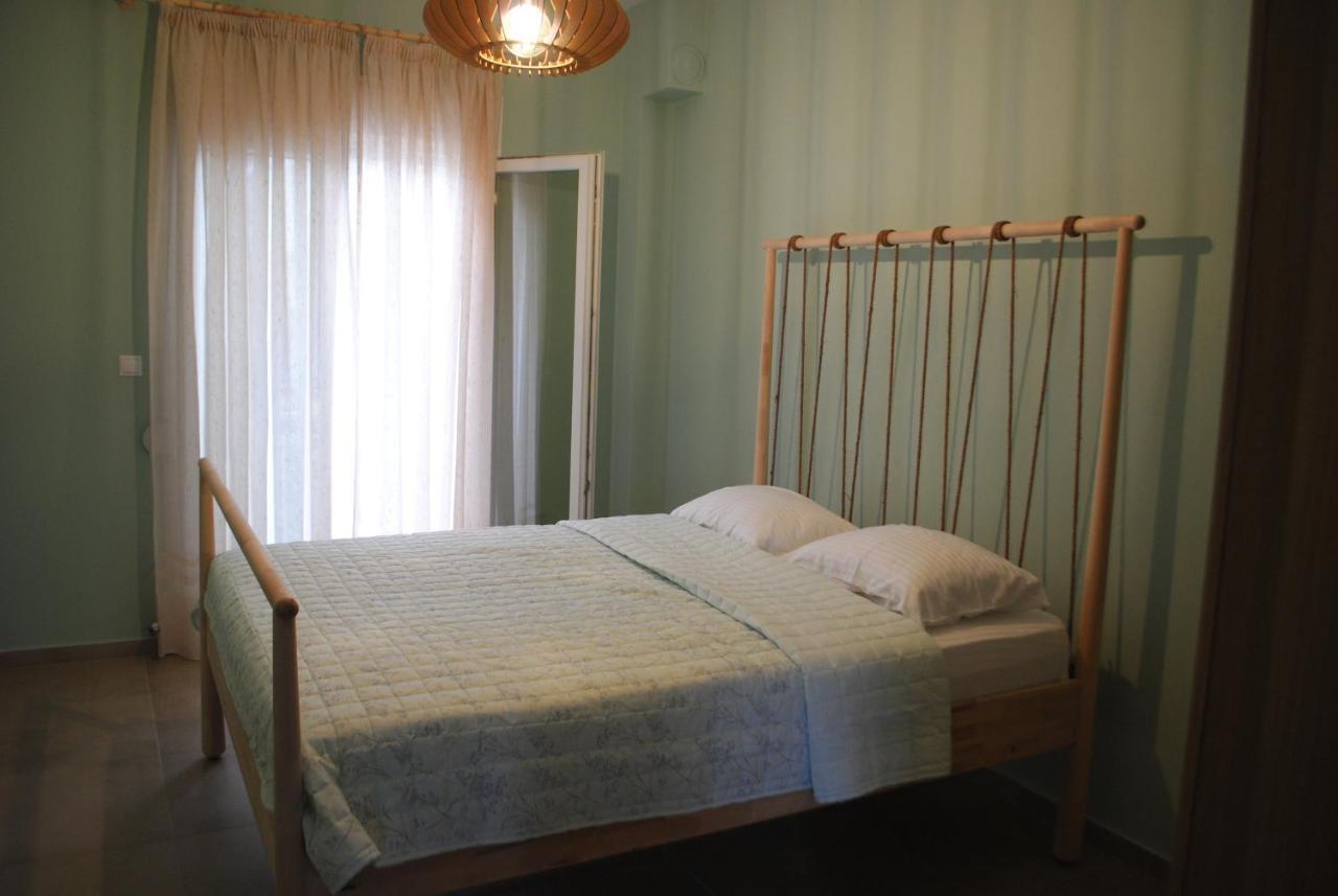 Sea Breeze Apartment Nea Iraklitsa Luaran gambar