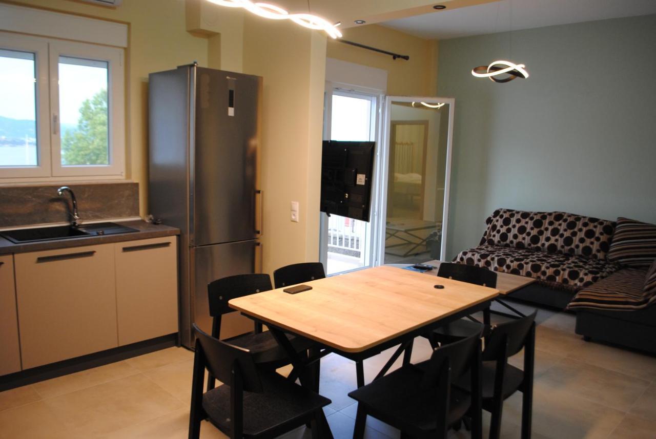 Sea Breeze Apartment Nea Iraklitsa Luaran gambar