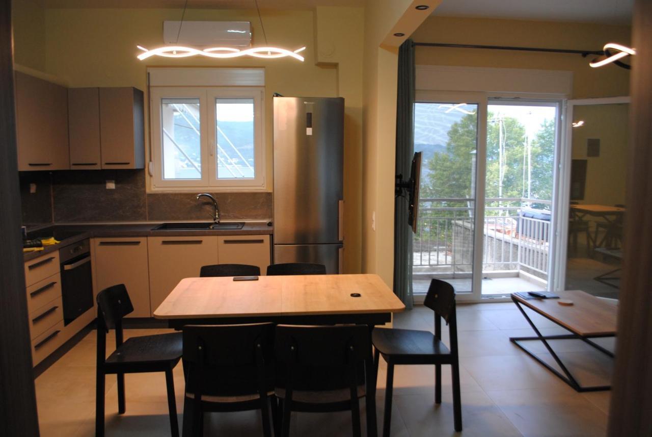 Sea Breeze Apartment Nea Iraklitsa Luaran gambar
