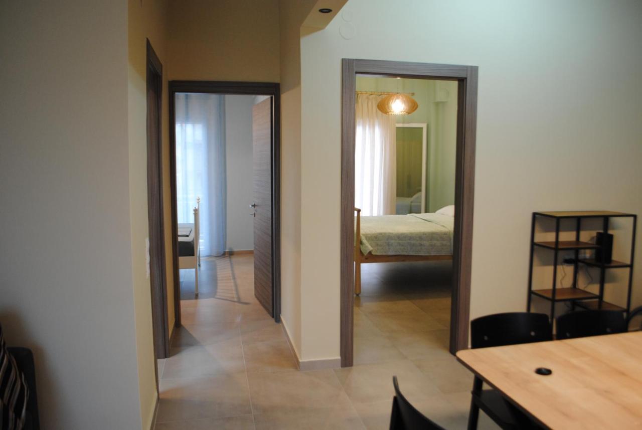 Sea Breeze Apartment Nea Iraklitsa Luaran gambar