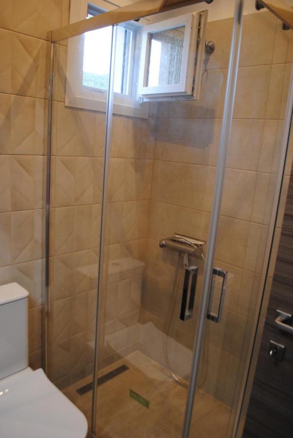 Sea Breeze Apartment Nea Iraklitsa Luaran gambar
