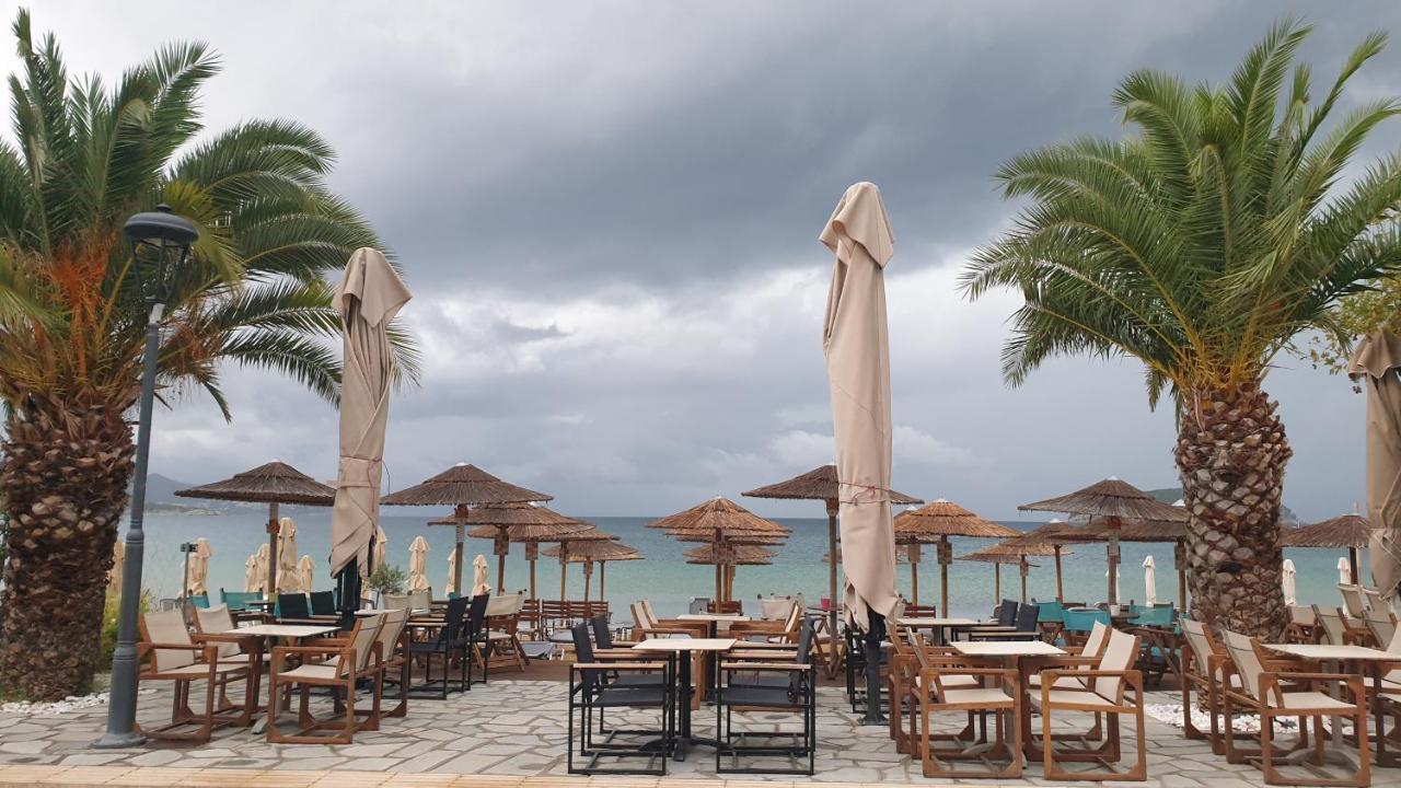 Sea Breeze Apartment Nea Iraklitsa Luaran gambar